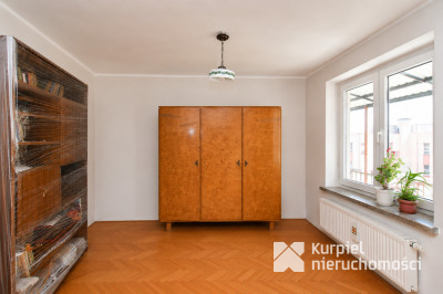 Kraszewskiego 2 pokoje z loggią 3 piętro