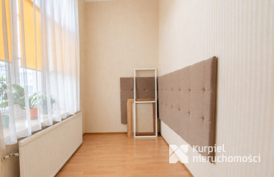 Klimatyczne mieszkanie w kamienicy w centrum