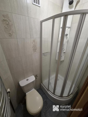 Dom typu szeregówka na widokowej działce